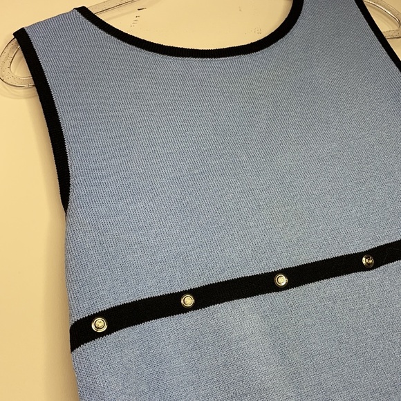 St. John Sleeveless Boxy Sweater Silver Studs - Picture 7 of 8